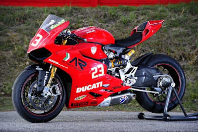 Nach der Saison 2011 testete Althea bereits die Ducati Panigale