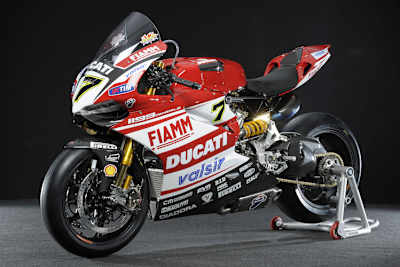 Hier der Termignoni-Auspuff zu Saisonbeginn