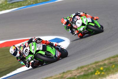 Loris Baz (76) fordert den Weltmeister heraus