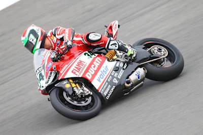 Davide Giugliano wird zugetraut, für den ersten Panigale-Sieg zu sorgen