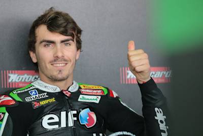 Bei Loris Baz ist auch nach dem Sturz noch alles in Ordnung