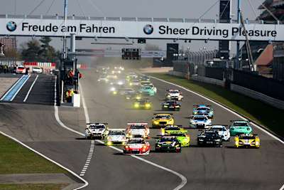 Wer sich bei der VLN vorne qualifiziert kann sich auch über einen Startplatz im Top 30 Quali des 24h-Rennens freuen