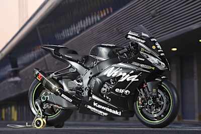 So sah die aktuelle Kawasaki Ninja ZX-10R beim Wintertest aus