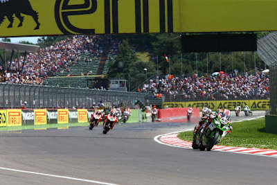 2015 waren die beiden Werks-Kawasaki in Imola eine Macht