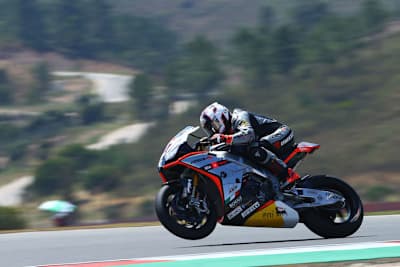 Aprilia-Pilot Leon Haslam fühlt sich im Renntrimm äußerst stark