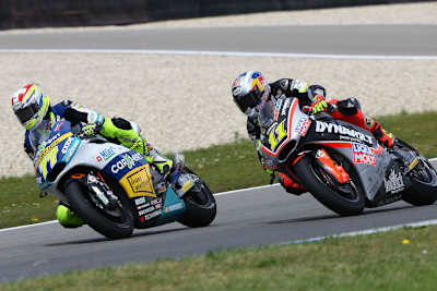 Dominique Aegerter vor Sandro Cortese - hier in Assen