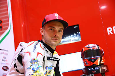 Wackelt sein Stuhl bei MV Agusta wegen Marco Melandri? Leon Camier ist ein gebrannte Kind 