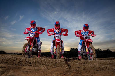 Calvin Vlaaderen (10), Tim Gajser (243) und Brian Bogers (189)