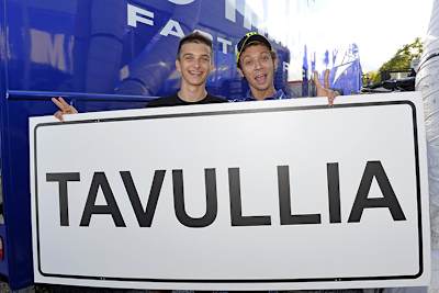 Luca Marini mit Valentino Rossi