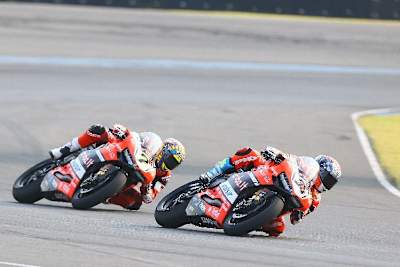 Ducati am Freitag in Misano: Marco Melandri vor Chaz Davies