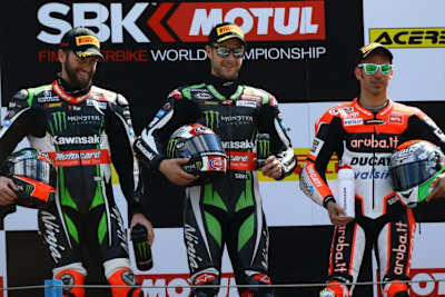 Das Podium vom ersten Lauf: Sykes, Rea, Melandri (v.l.)