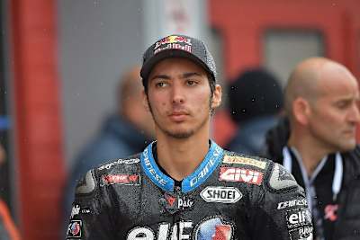 Toprak Razgatlioglu trägt 2020 blau