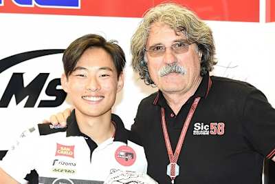 Tatsuki Suzuki und Paolo Simoncelli zeigen einen besonderen Helm