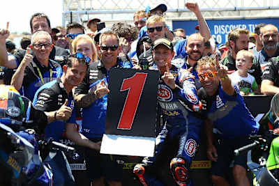 Michael van der Mark: Erster Saisonsieg für Yamaha!