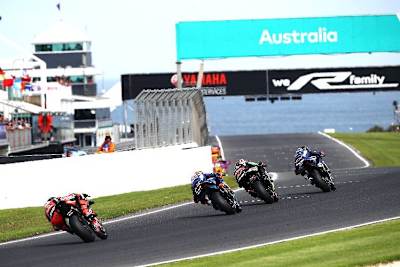 Wenn die Superbikes optimal aus der letzten Kurve kommen, erreichen sind sie am Messpunkt bis zu 330 km/h