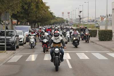 Jorge Martinez an der Spitze der Parade