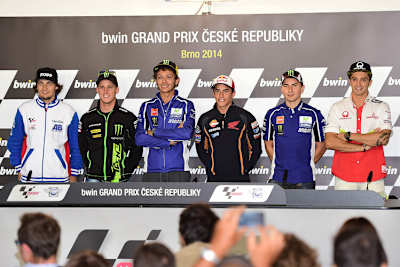 Abraham, Espargaró, Rossi, Márquez, Lorenzo und Iannone in Brünn