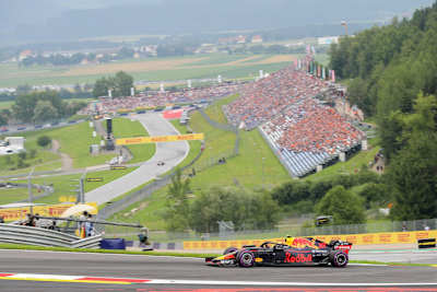 Daniel Ricciardo mit dem Red Bull Racing RB14 in Silverstone