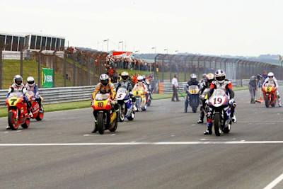 Warten auf den Startschuss: Die ADAC Sachsenring Classic bietet viel Action auf der Strecke   