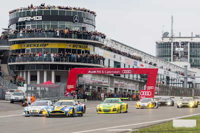 In der Boxengasse am Ring soll es zukünftig sicherer zugehen