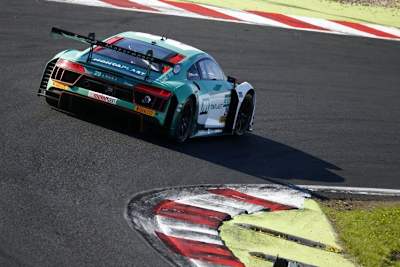 Einer der beiden Audi R8 LMS von Land-Motorsport