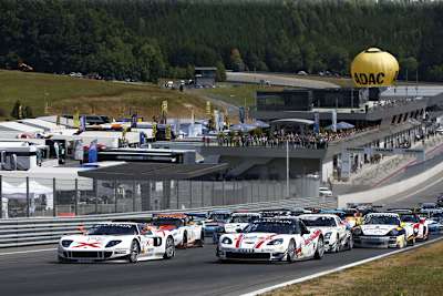 Das Rennen auf dem Red Bull findet 14 Tage später statt