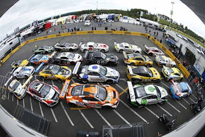 Das Feld des ADAC GT Masters ist für 2015 fast schon voll