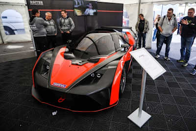 Der KTM X-Bow GT4 wurde im Fahrerlager des ADAC GT Masters in Hockenheim ausgestellt