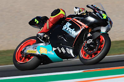 Domi Aegerter auf der Suter beim Valencia-GP