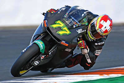 Dominique Aegerter auf der KTM des Kiefer-Teams