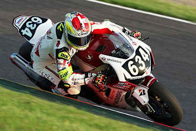 Domi Aegerter auf der MuSHASHI-Honda in Suzuka