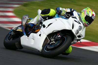 Dominique Aegerter auf der Suzuki des Teams Kagayama