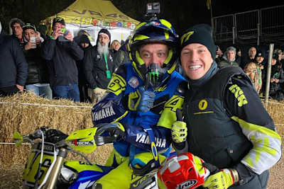 Domi Aegerter mit Superstar Valentino Rossi
