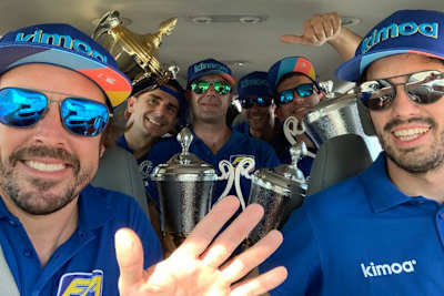 Fernando Alonso und sein FA Racing Team hatten in Dubai sehr viel Spass und auch Erfolg 