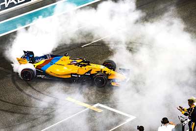 Fernando Alonso steigt in Abu Dhabi zum letzten Mal aus seinem Ferrari