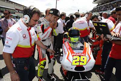 Andrea Iannone fuhr nach seinem Sturz weiter