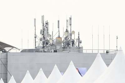 Inmitten dieser Antennen und Satellitenschüsseln wird in Sepang die Luftqualität gemessen