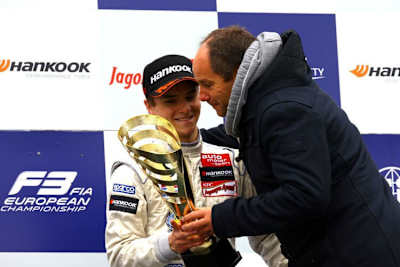 Lucas Auer mit Gerhard Berger zu F3-Zeiten