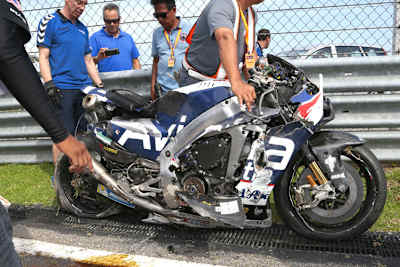 Viel blieb von Loris Baz’ Ducati nicht übrig