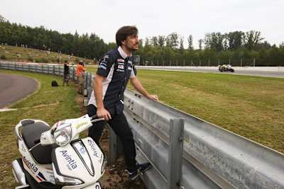 Angel Nieto Jr. arbeitet als Riding Coach für das Avintia-Team