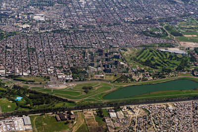 Das Autódromo Juan y Oscar Alfredo Gálvez aus der Vogelperspektive