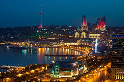 Das nächtliche Baku