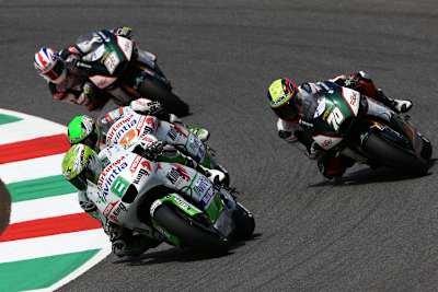 Mugello-Rennen: Héctor Barbera (8) vor di Meglio, Michael Laverty (70) und Parkes