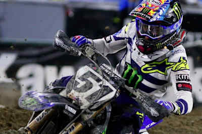 Justin Barcia sprang in Anaheim aus mehreren Metern Höhe von seinem Motorrad ab