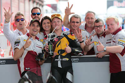 Moto2-WM-Leader Esteve Rabat mit dem MarcVDS-Team