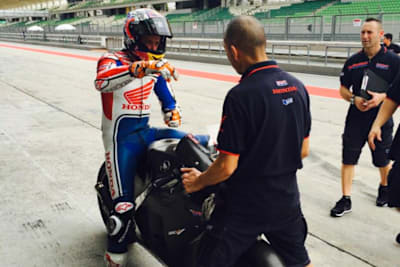 Casey Stoner testet derzeit die 2015er-Honda in Sepang