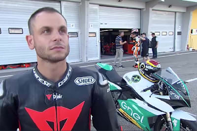 Sandro Cortese nach seiner Testfahrt mit dem MotoE-Bike von Energica
