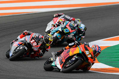 Spannende Fights: Binder (41) vor Lüthi (12), Navarro und Manzi