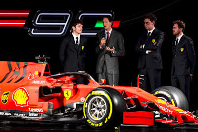 Charles Leclerc, Ferrari-Chef John Elkann, Mattia Binotto, Sebastian Vettel