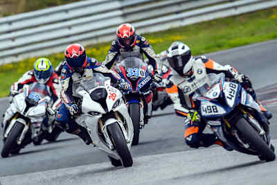 Murat Yaman (26) setzt als Erster das neue Modell der BMW S 1000 RR ein